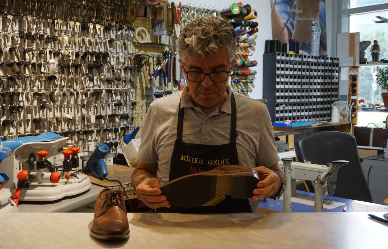 Mister Gedik bei der Arbeit